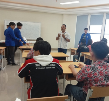 Kegiatan Pengabdian Mahasiswa Sambut Hari Pendidikan Nasional